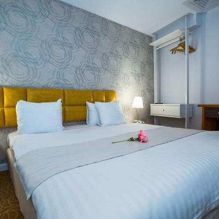 Best Western Hotel Lev Or I บูคาเรสต์ ภายนอก รูปภาพ