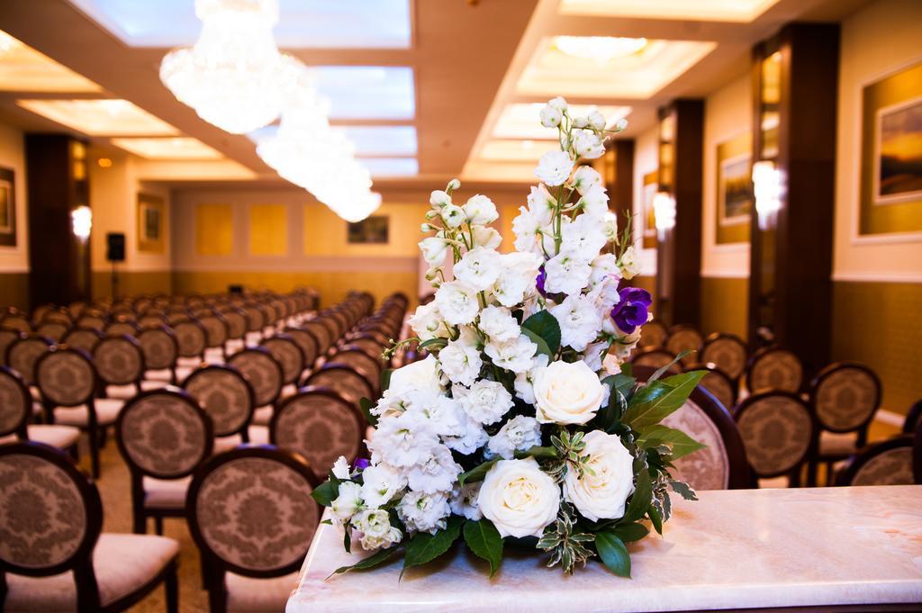 Best Western Hotel Lev Or I บูคาเรสต์ ภายนอก รูปภาพ