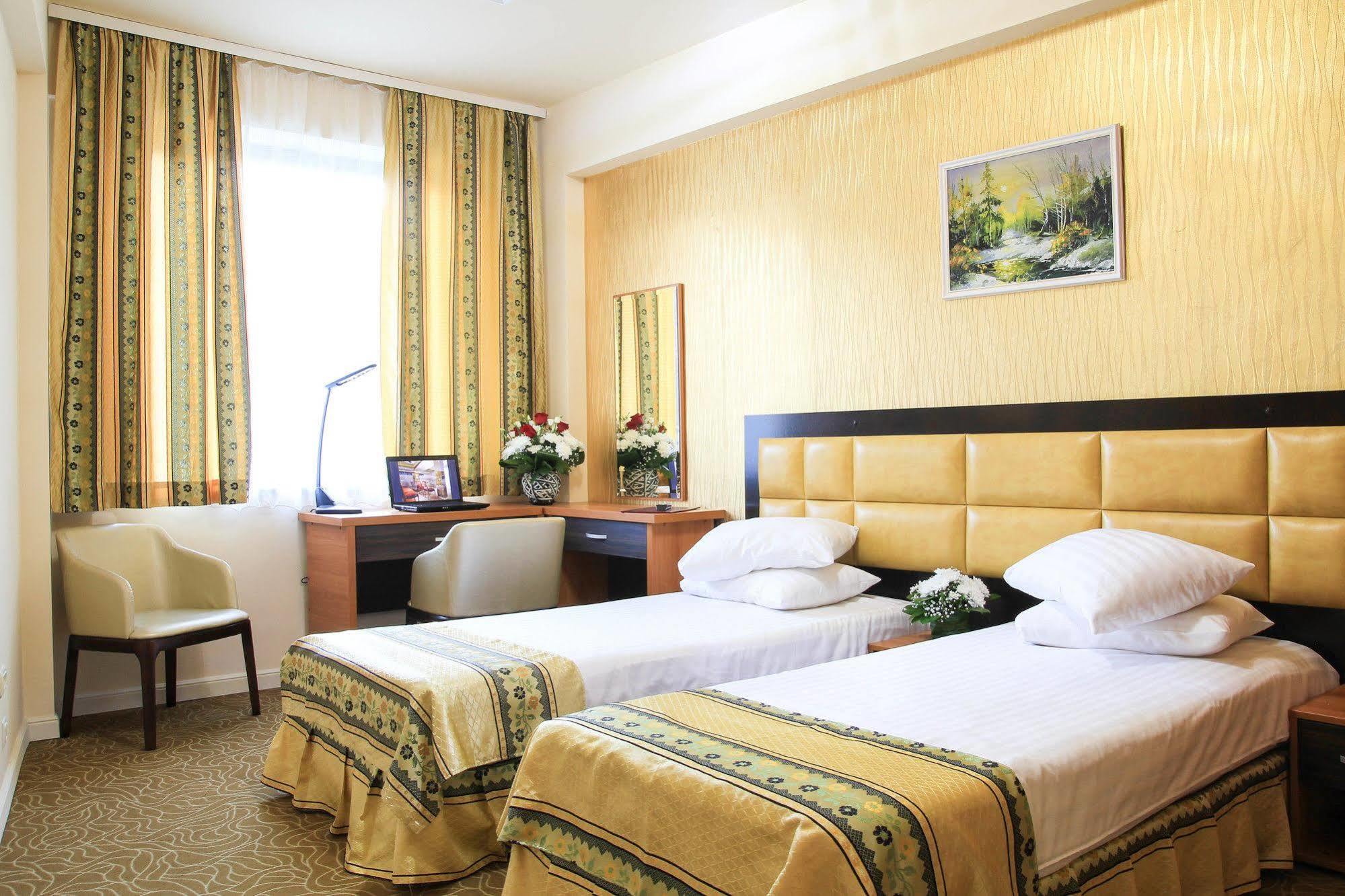 Best Western Hotel Lev Or I บูคาเรสต์ ภายนอก รูปภาพ