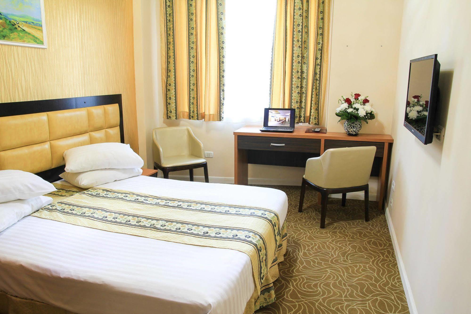 Best Western Hotel Lev Or I บูคาเรสต์ ภายนอก รูปภาพ