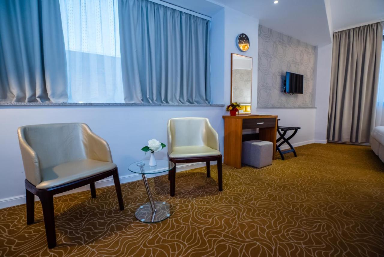 Best Western Hotel Lev Or I บูคาเรสต์ ภายนอก รูปภาพ