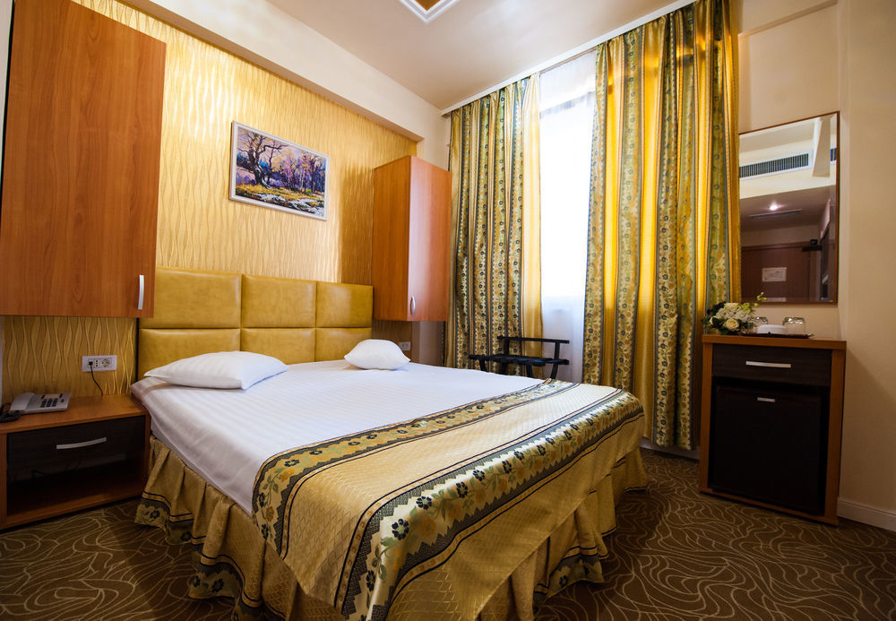 Best Western Hotel Lev Or I บูคาเรสต์ ภายนอก รูปภาพ