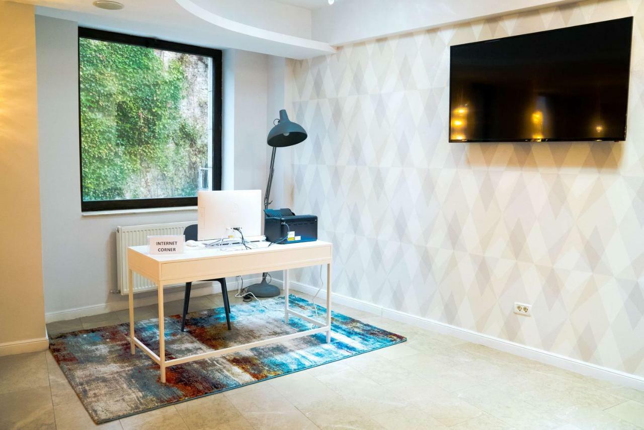 Best Western Hotel Lev Or I บูคาเรสต์ ภายนอก รูปภาพ