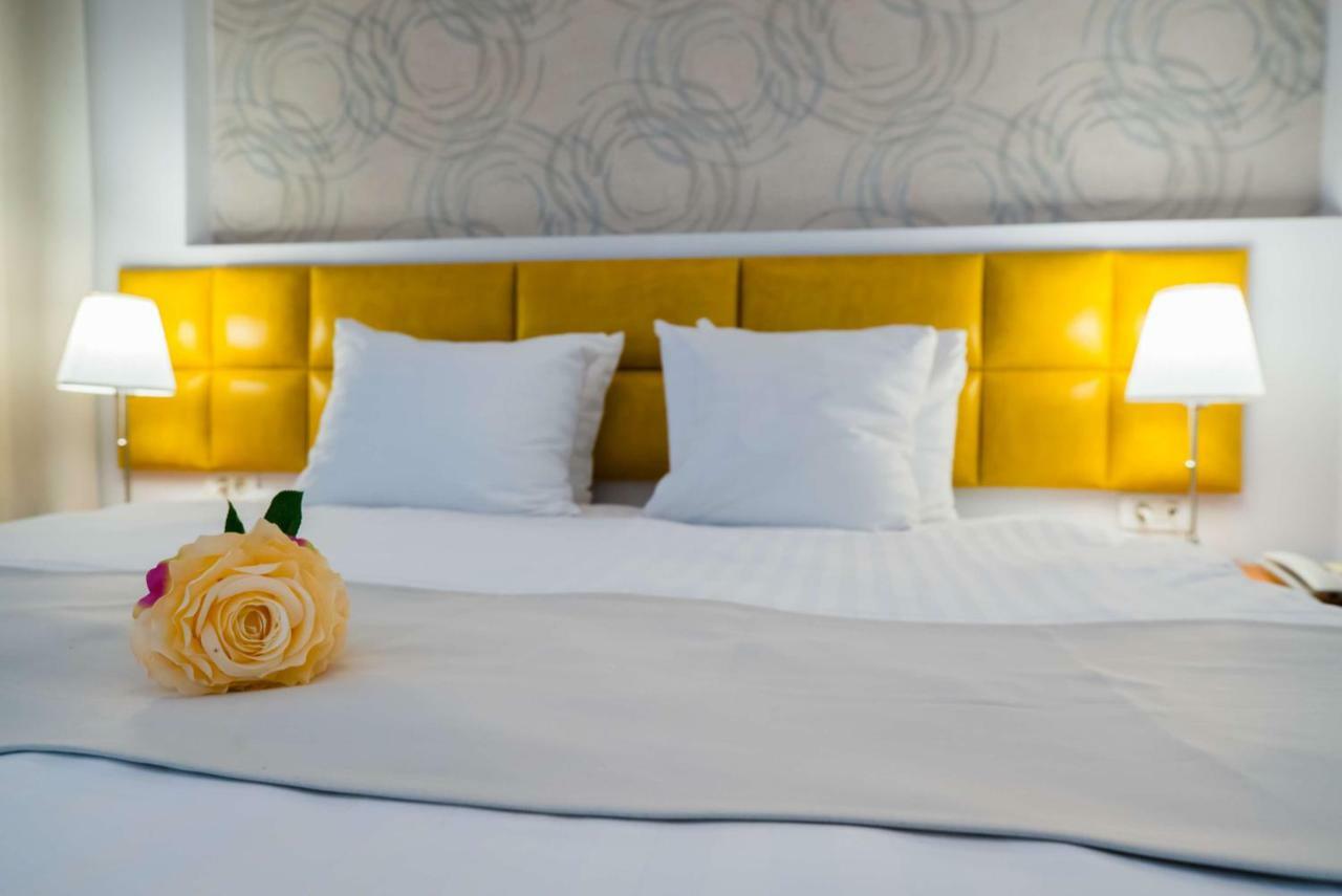 Best Western Hotel Lev Or I บูคาเรสต์ ภายนอก รูปภาพ