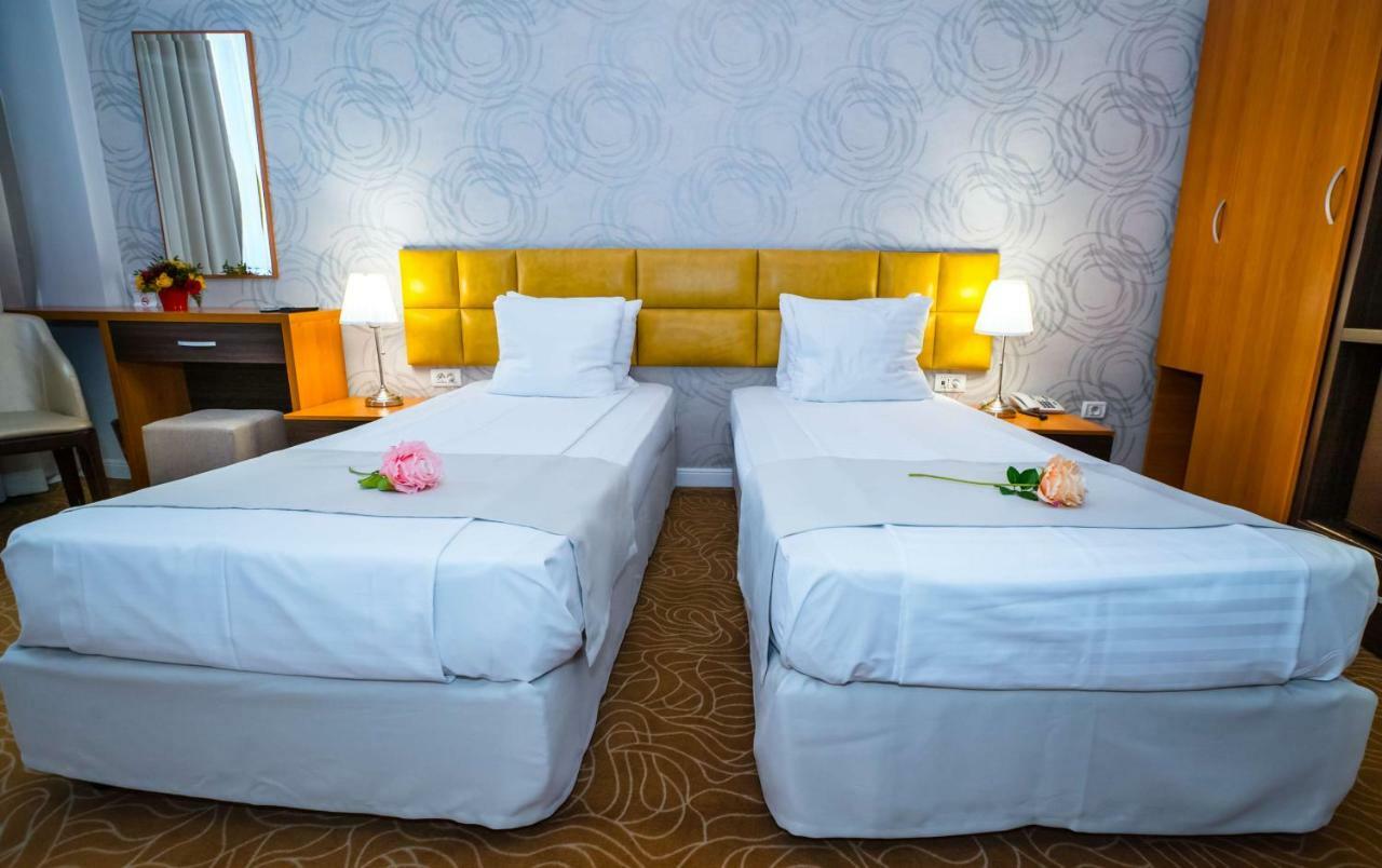 Best Western Hotel Lev Or I บูคาเรสต์ ภายนอก รูปภาพ