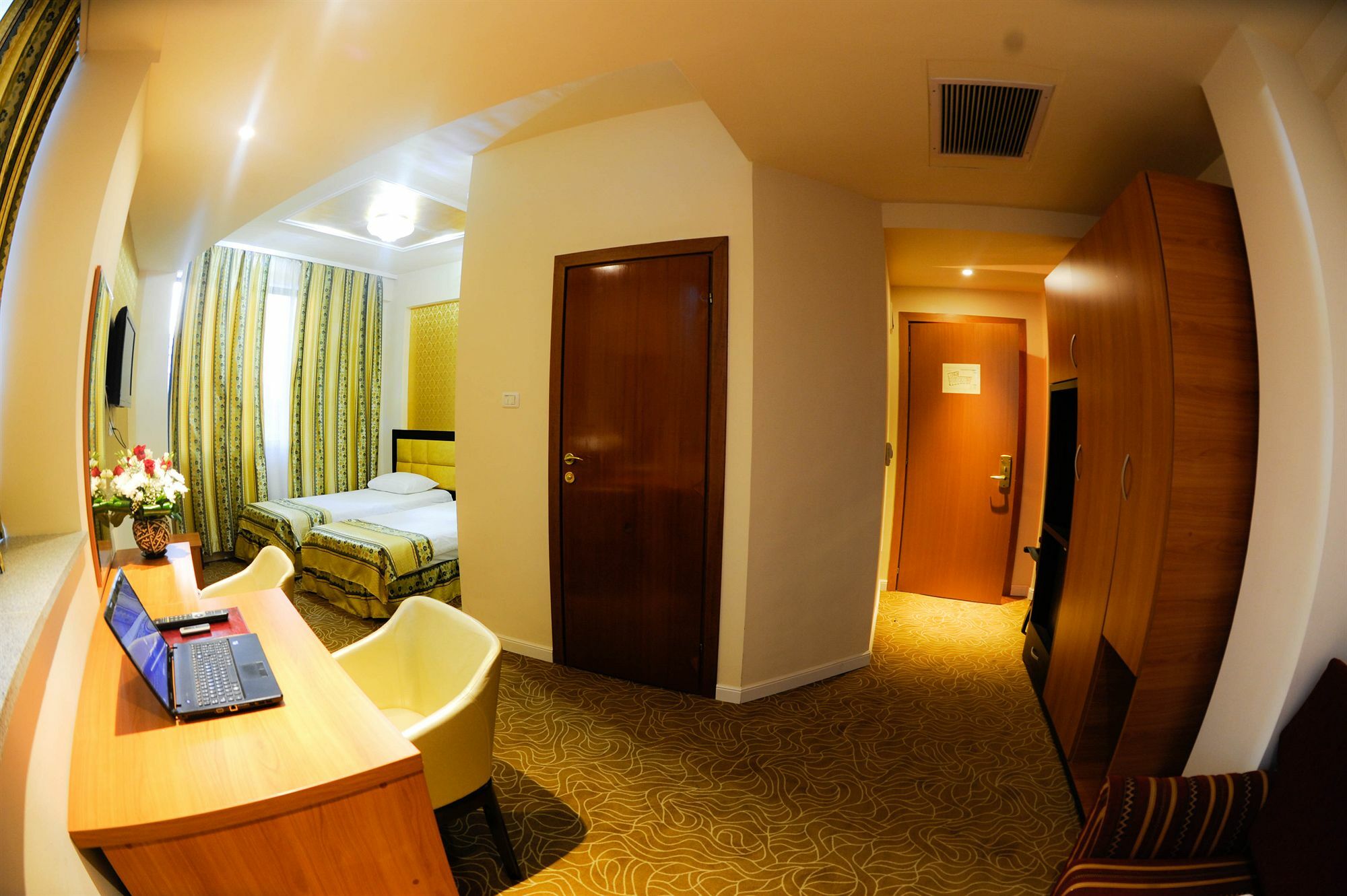 Best Western Hotel Lev Or I บูคาเรสต์ ภายนอก รูปภาพ
