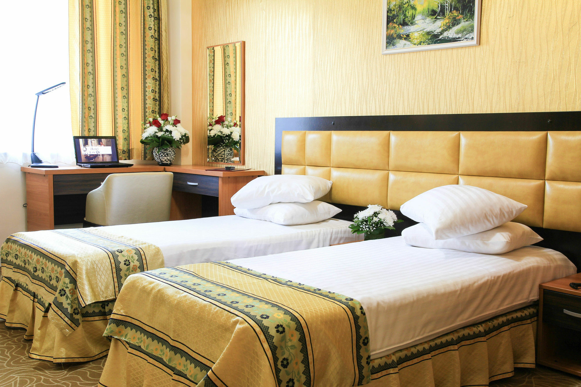 Best Western Hotel Lev Or I บูคาเรสต์ ภายนอก รูปภาพ