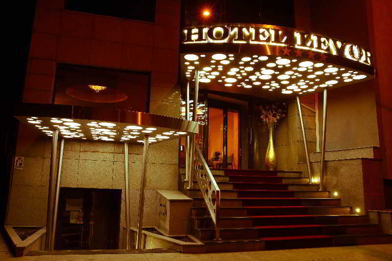 Best Western Hotel Lev Or I บูคาเรสต์ ภายนอก รูปภาพ